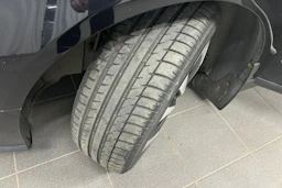 musta Volkswagen Passat 2009 kuva 10.
