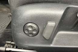 musta Volkswagen Passat 2009 kuva 15.