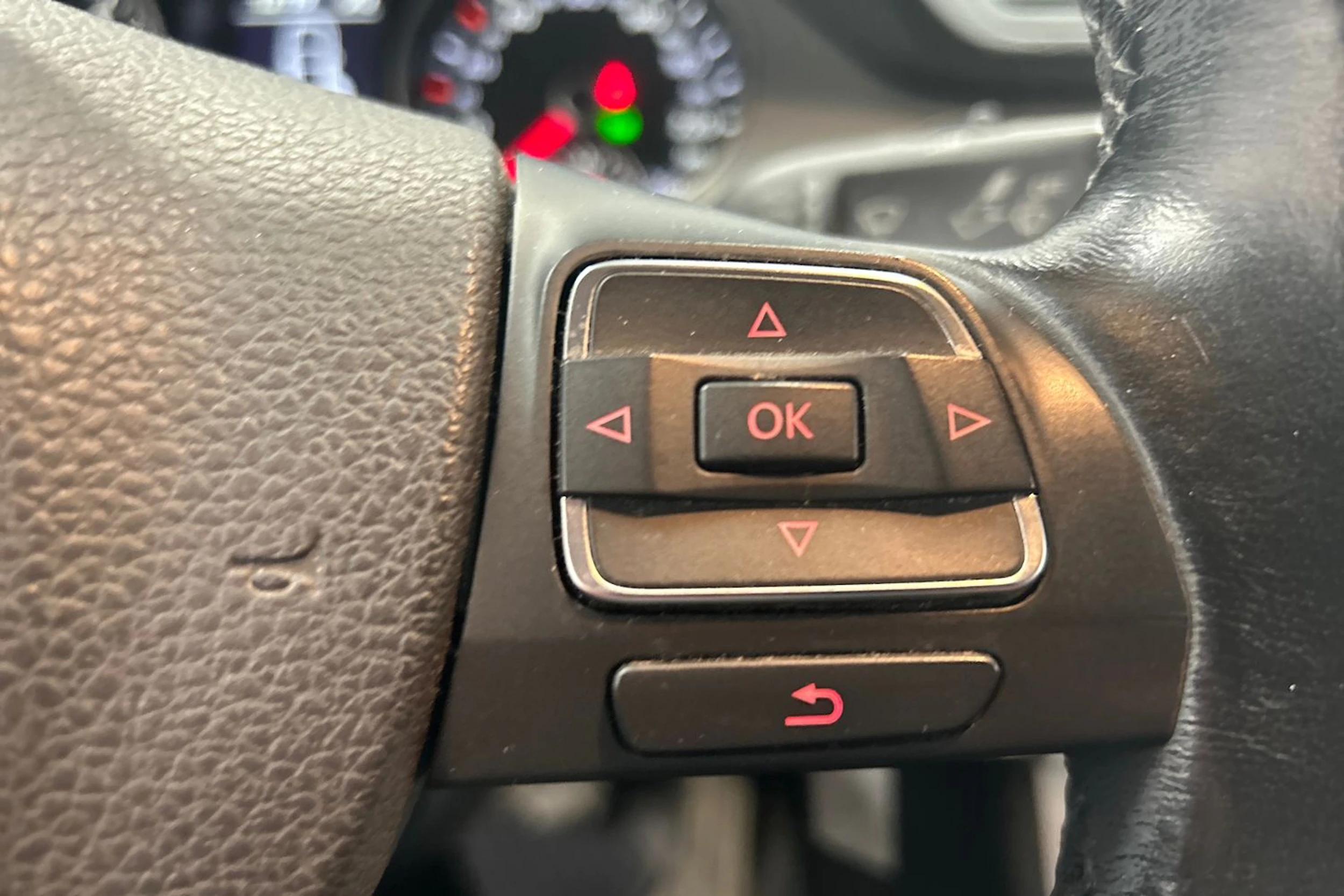 musta Volkswagen Passat 2009 kuva 19.