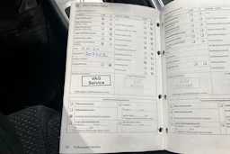musta Volkswagen Passat 2009 kuva 29.