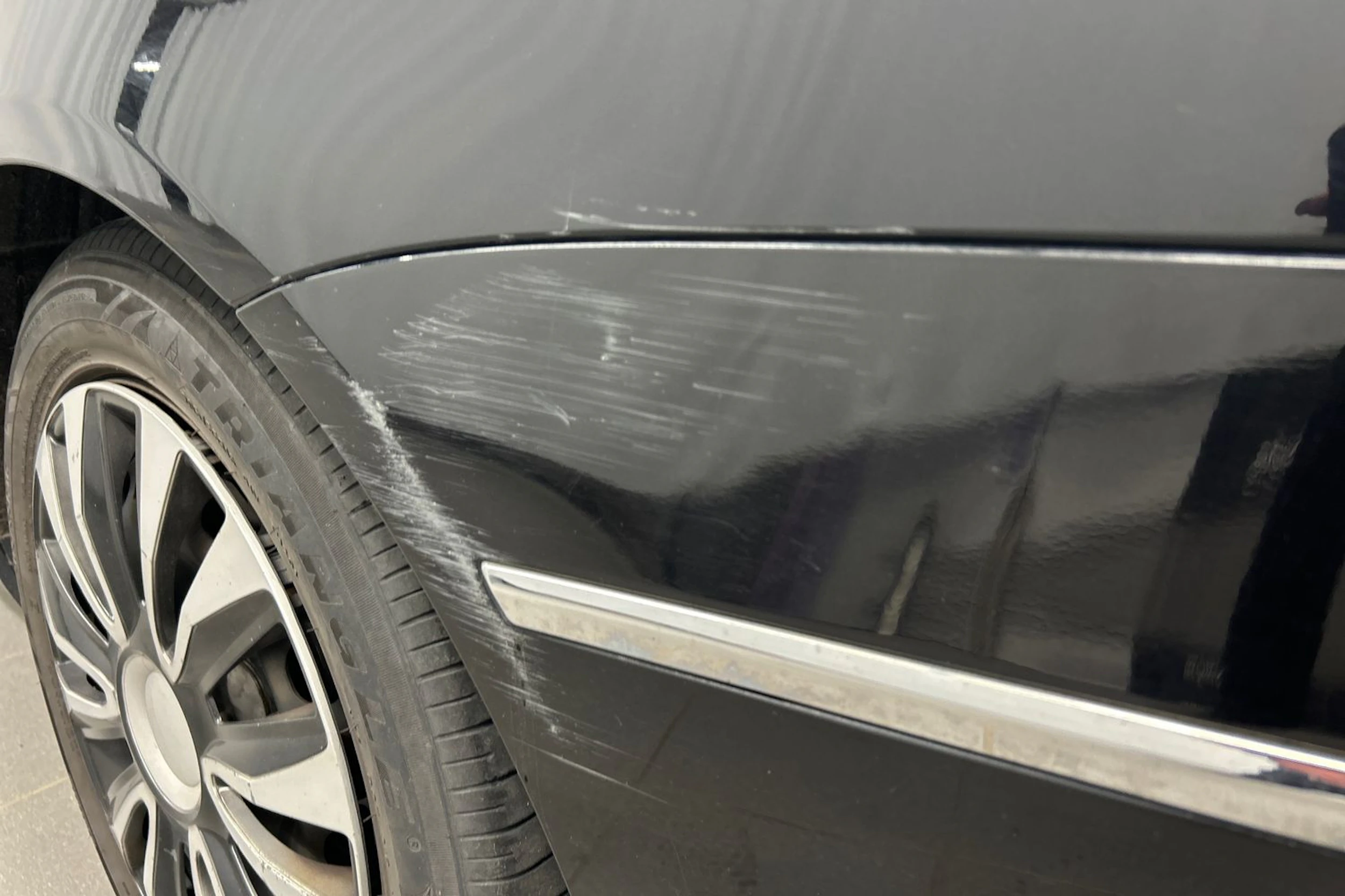 musta Volkswagen Passat 2009 kuva 37.