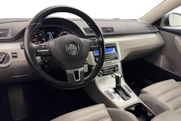 Harmaa Volkswagen PASSAT 2010 kuva 6.