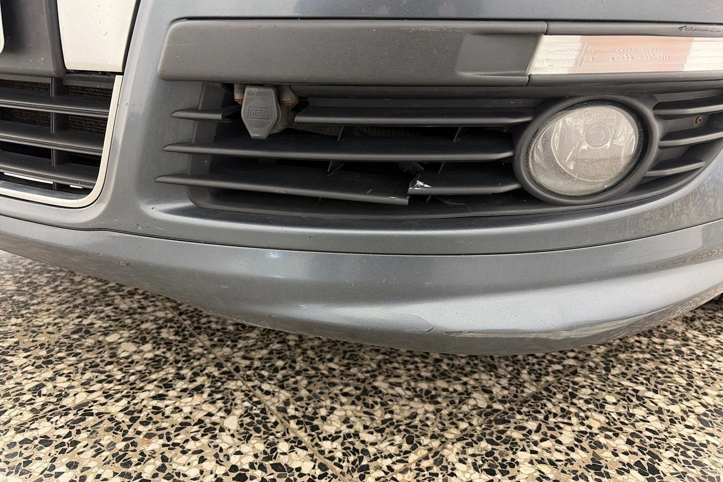 Harmaa Volkswagen PASSAT 2010 kuva 27.