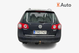 musta Volkswagen Passat 2010 kuva 3.