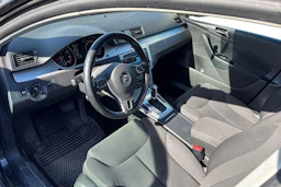 ruskea (beige) Volkswagen Passat 2010 kuva 3.