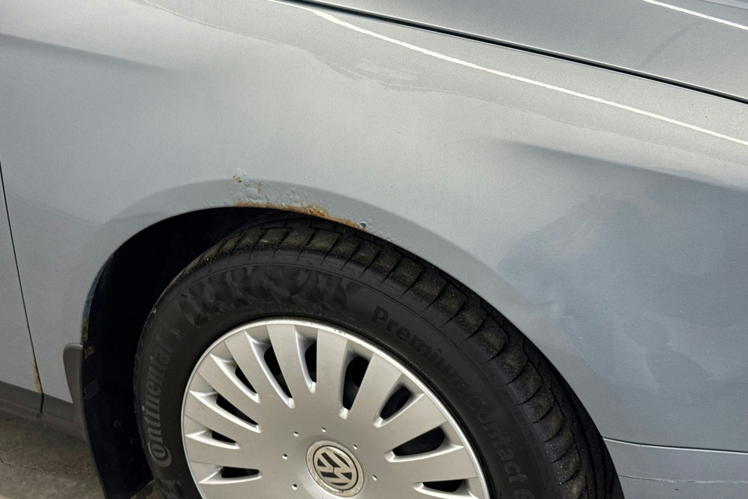 Harmaa Volkswagen PASSAT 2010 kuva 28.