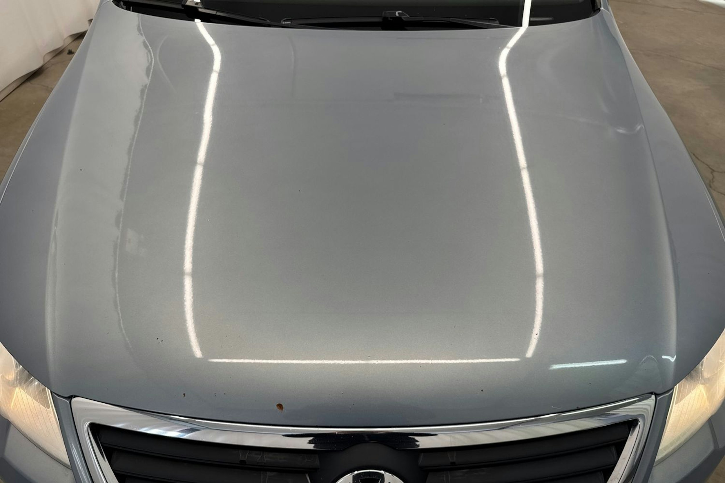 Harmaa Volkswagen PASSAT 2010 kuva 29.