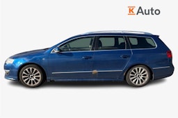 sininen Volkswagen Passat 2010 kuva 6.
