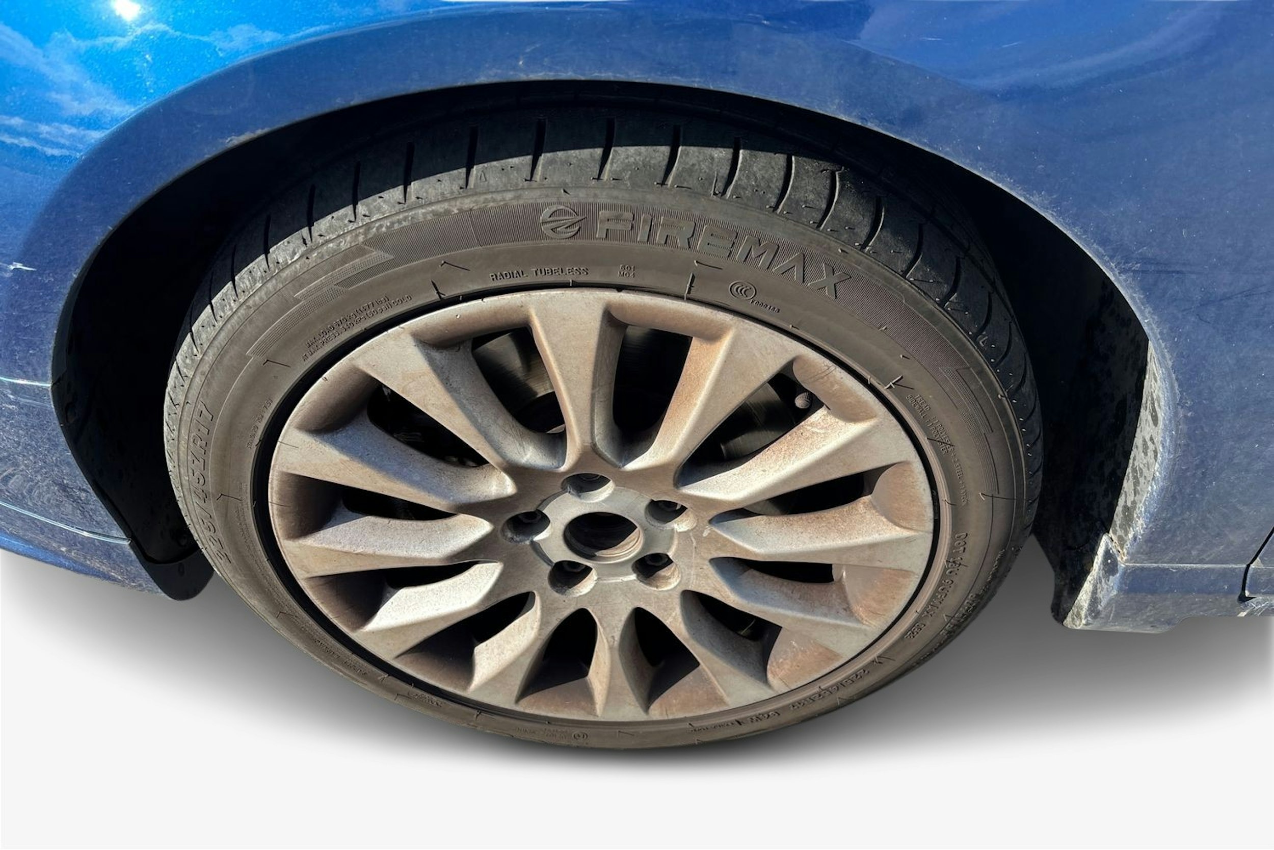 sininen Volkswagen Passat 2010 kuva 11.