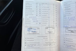 sininen Volkswagen Passat 2010 kuva 24.