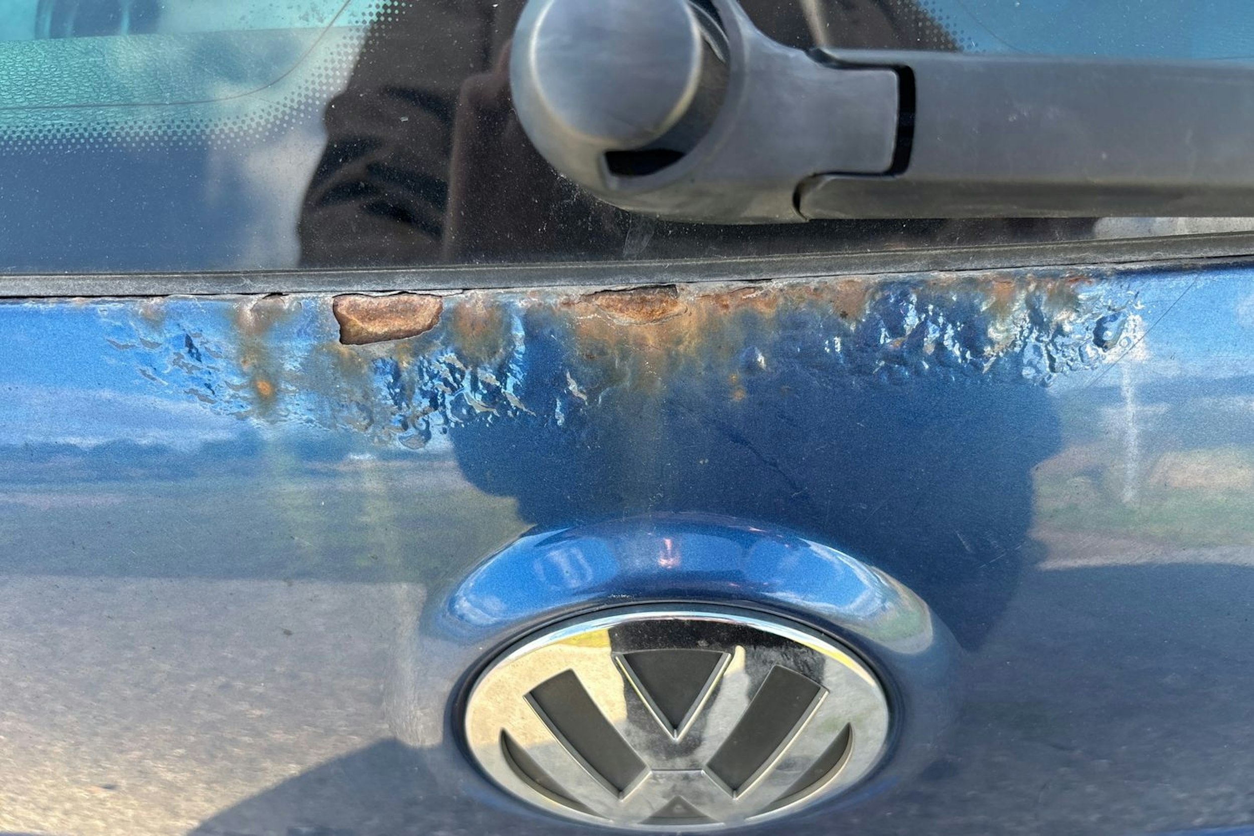 sininen Volkswagen Passat 2010 kuva 28.