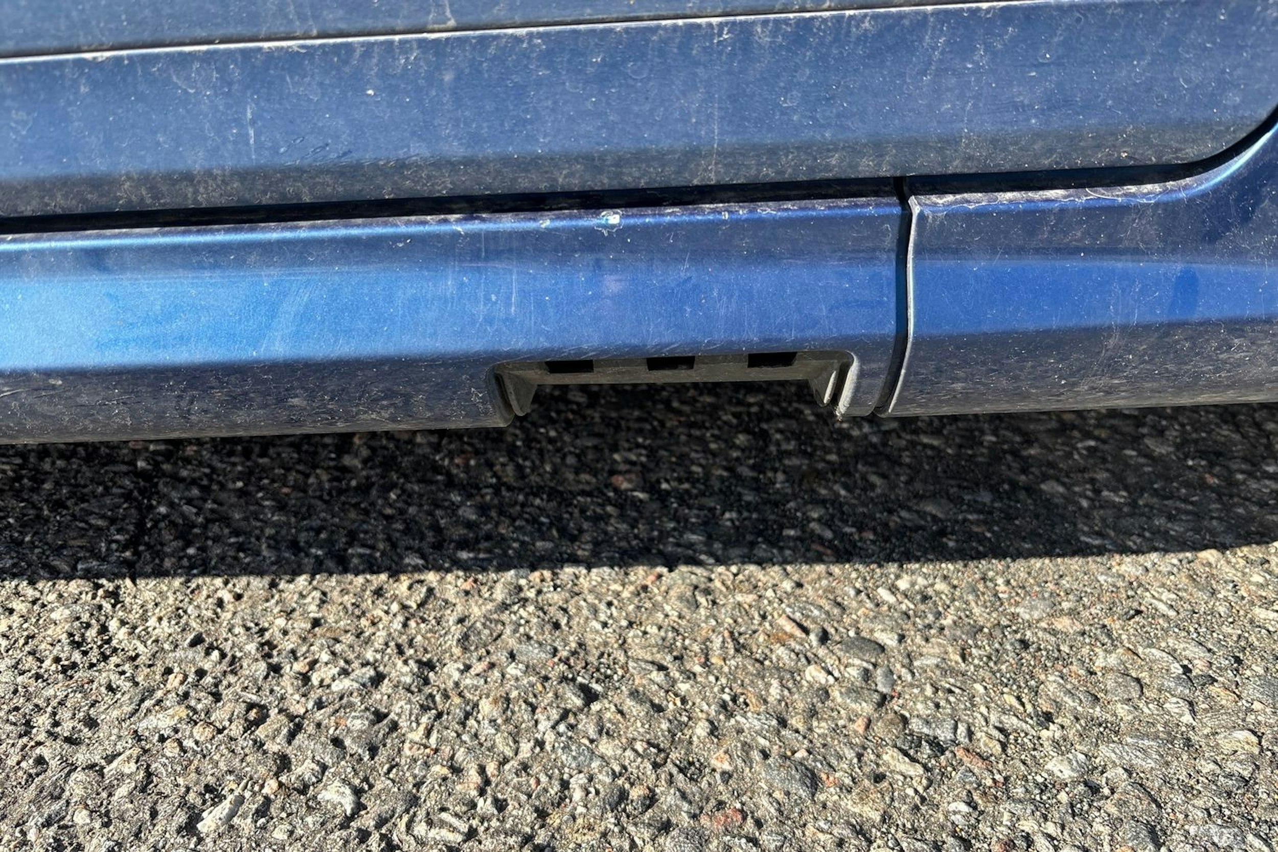sininen Volkswagen Passat 2010 kuva 36.