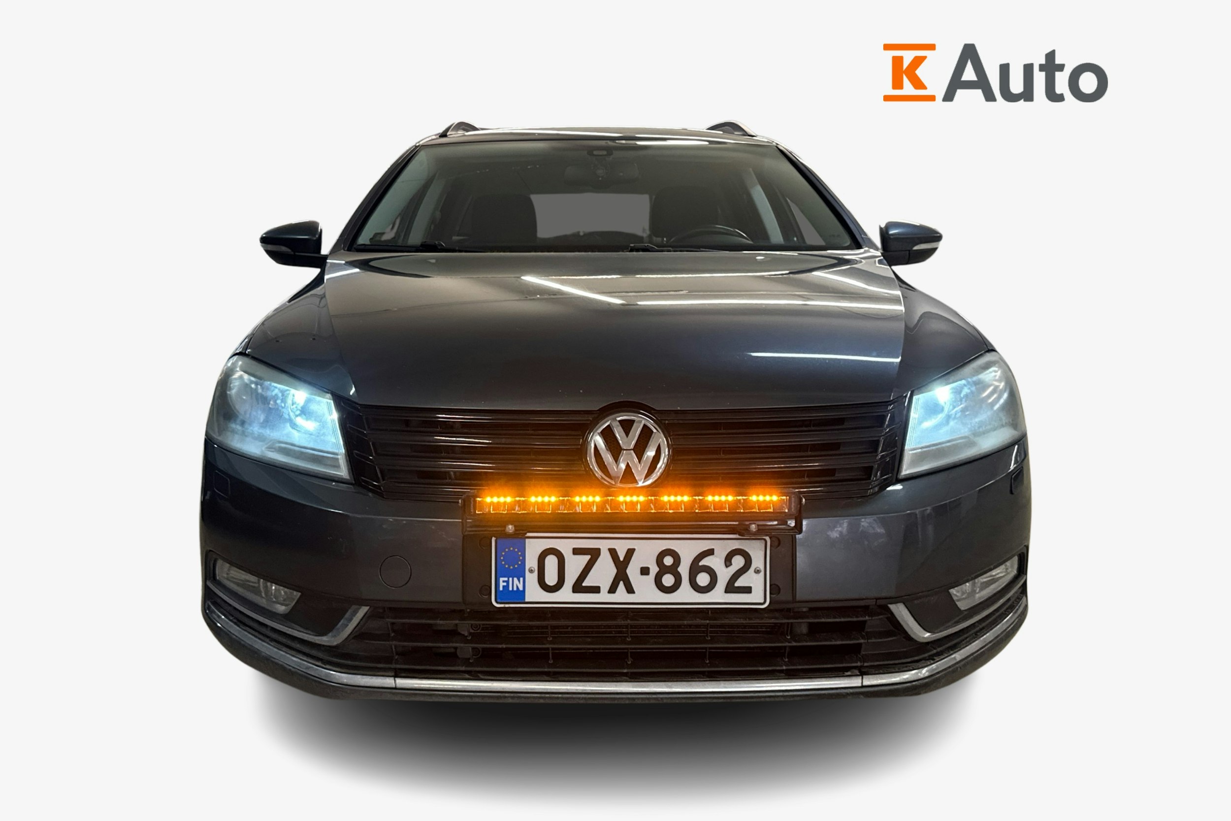 Musta Volkswagen PASSAT 2010 kuva 4.