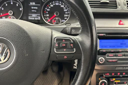Harmaa Volkswagen PASSAT 2010 kuva 14.