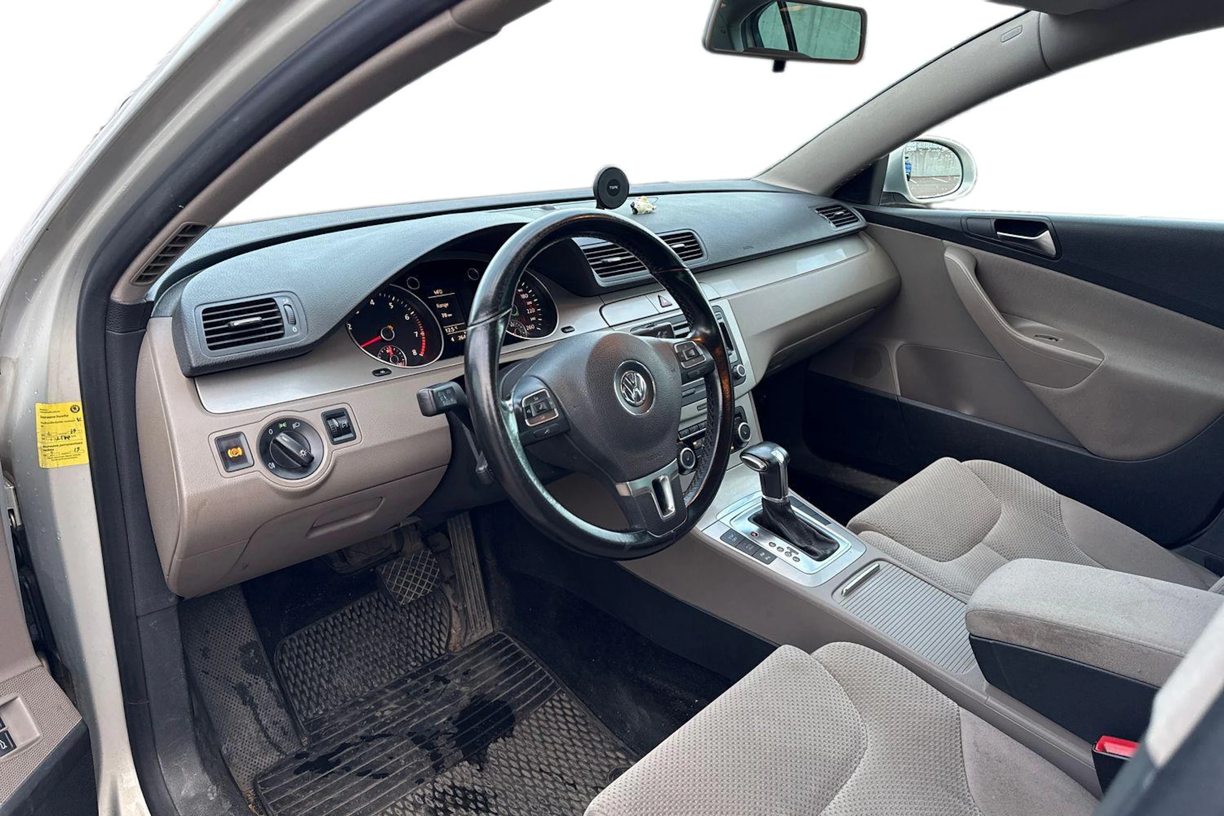 hopea Volkswagen Passat 2010 kuva 6.