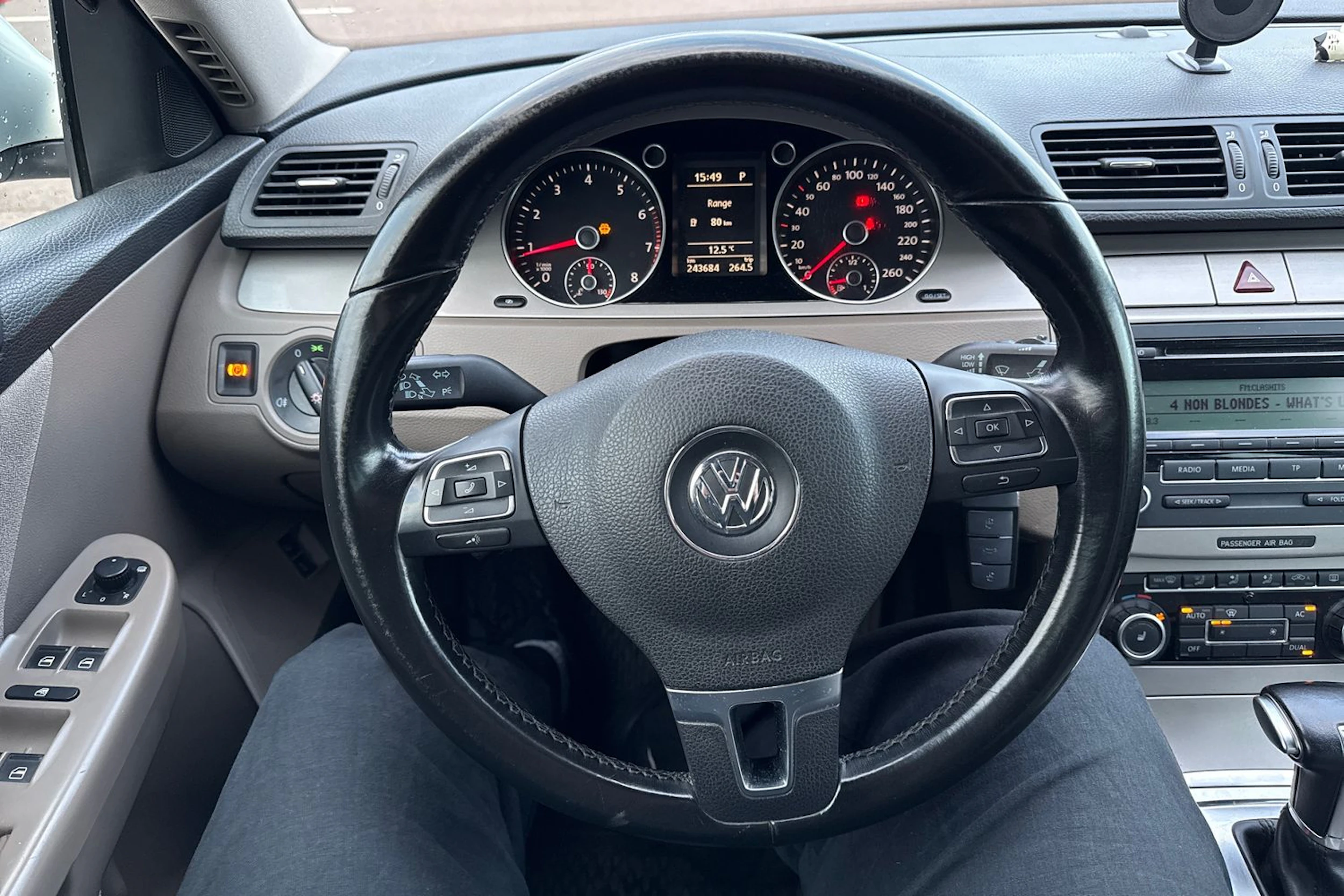 hopea Volkswagen Passat 2010 kuva 16.
