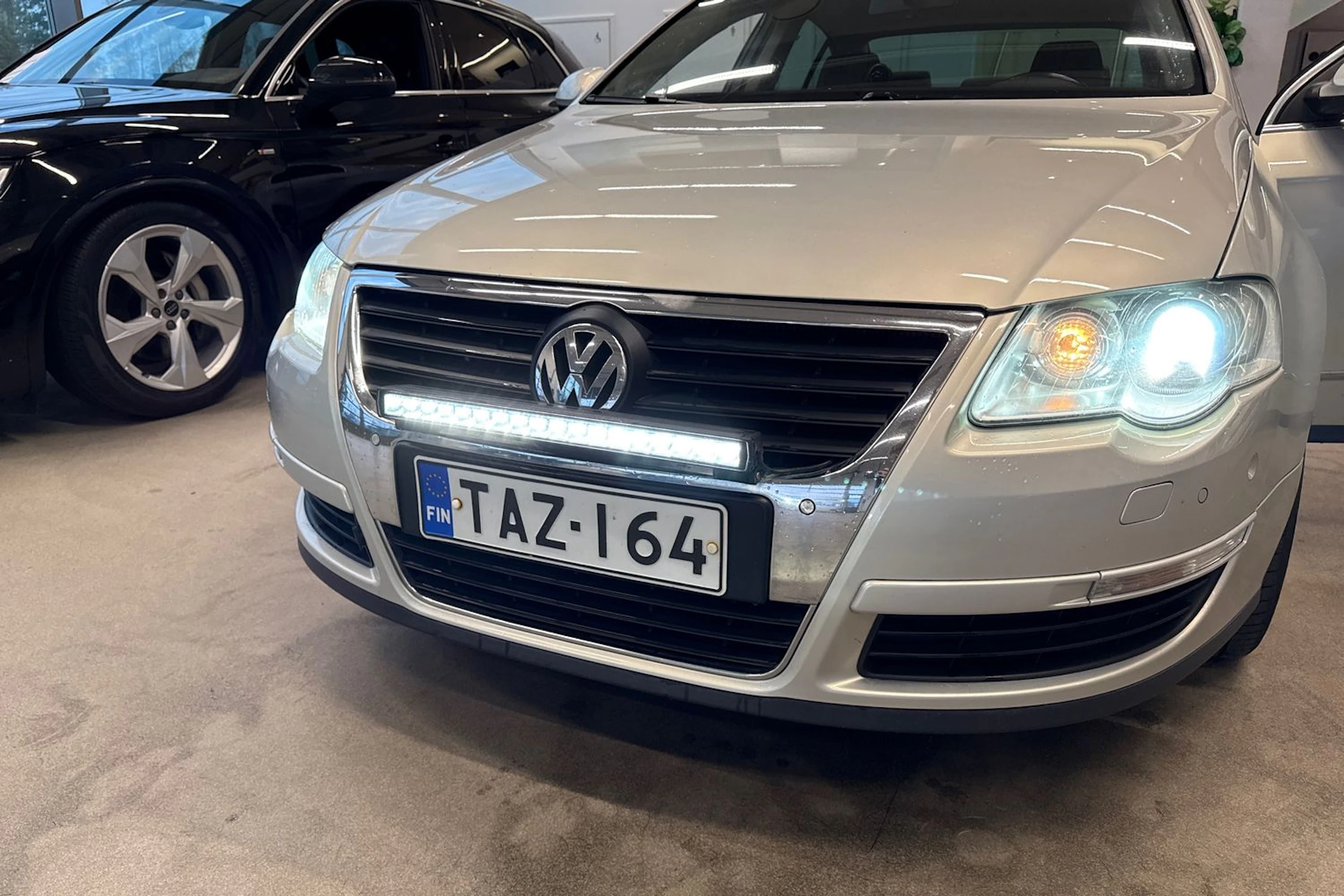 hopea Volkswagen Passat 2010 kuva 29.