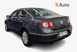 harmaa Volkswagen Passat 2010 kuva 2.