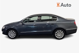 harmaa Volkswagen Passat 2010 kuva 5.