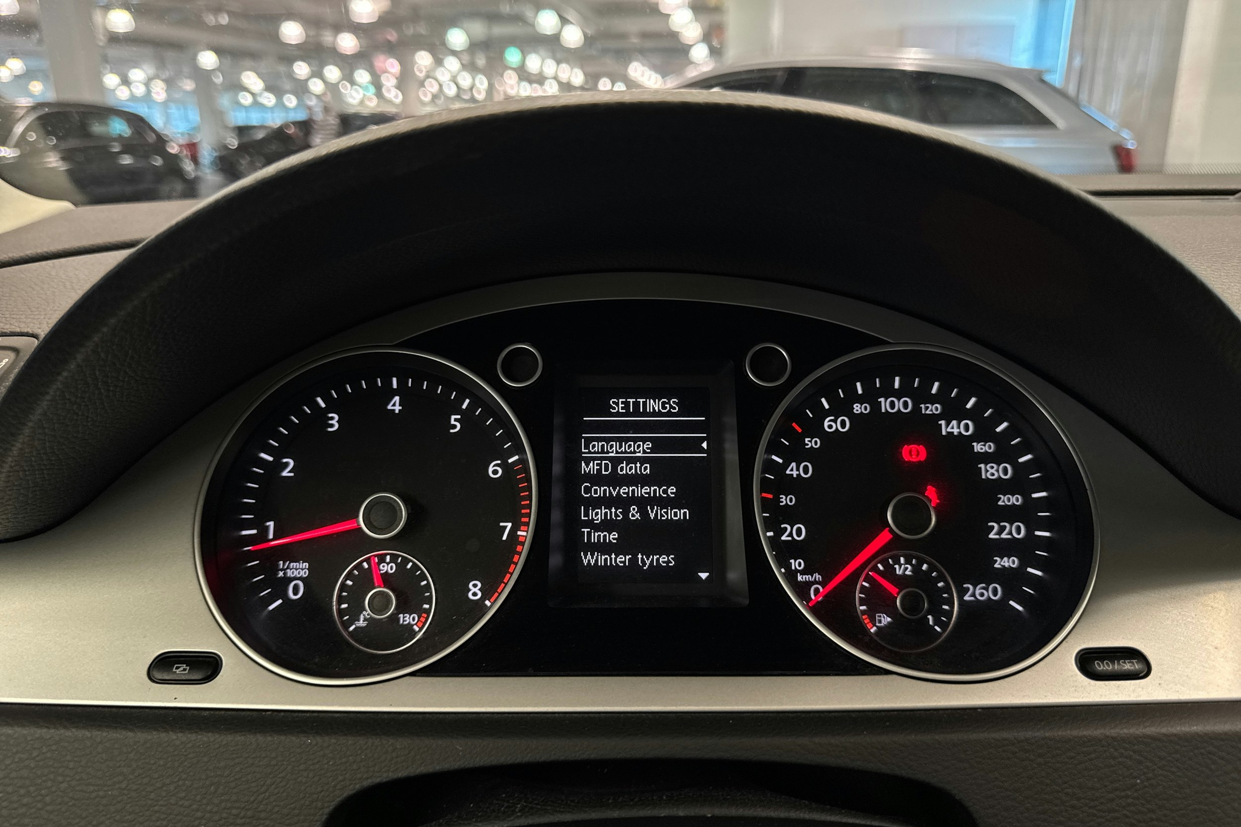 harmaa Volkswagen Passat 2010 kuva 14.