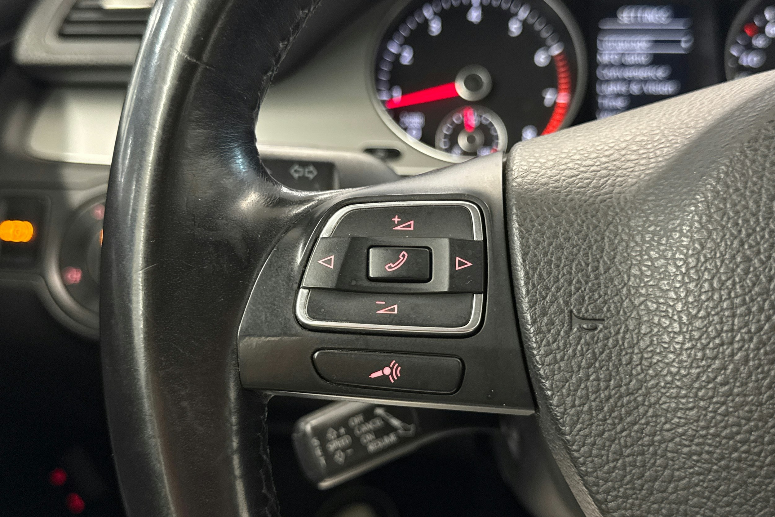 harmaa Volkswagen Passat 2010 kuva 15.