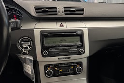 harmaa Volkswagen Passat 2010 kuva 21.