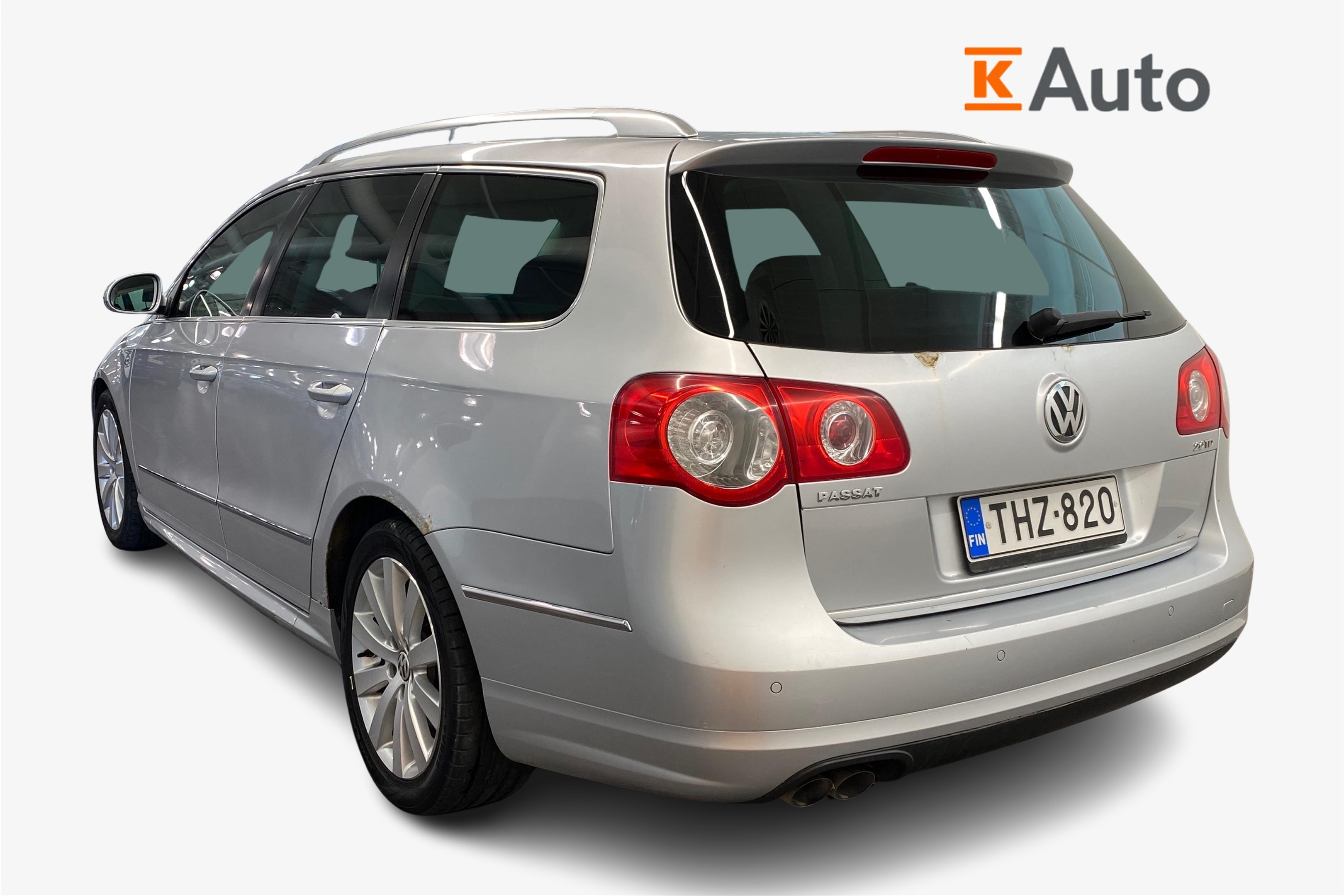 Volkswagen Passat 2010, kuva 2/42