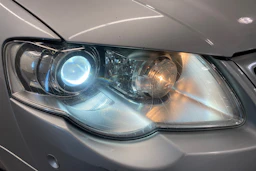 harmaa Volkswagen Passat 2010 kuva 18.