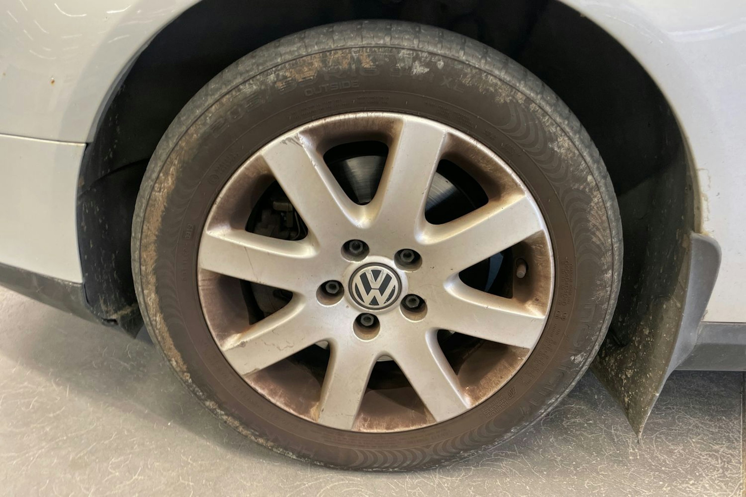 Harmaa Volkswagen PASSAT 2010 kuva 11.