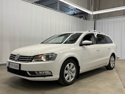 valkoinen Volkswagen Passat 2011 kuva 2.