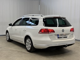 valkoinen Volkswagen Passat 2011 kuva 3.