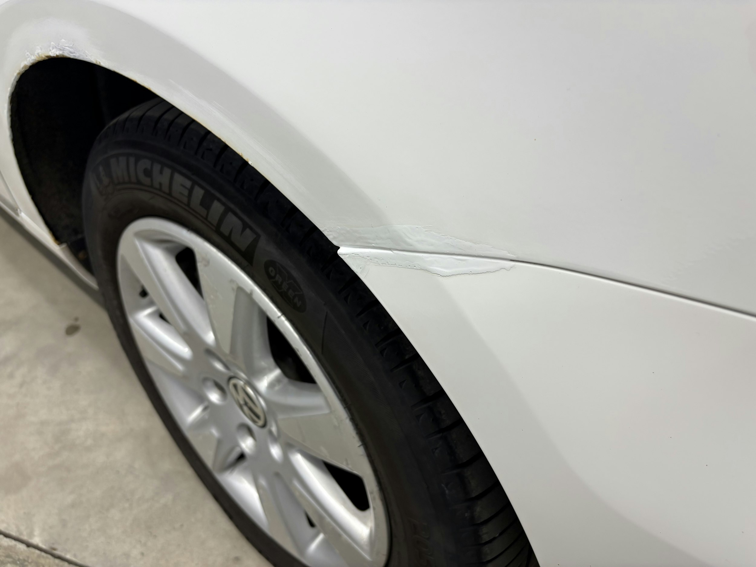 valkoinen Volkswagen Passat 2011 kuva 19.