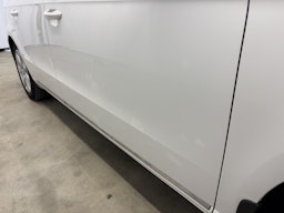 valkoinen Volkswagen Passat 2011 kuva 22.