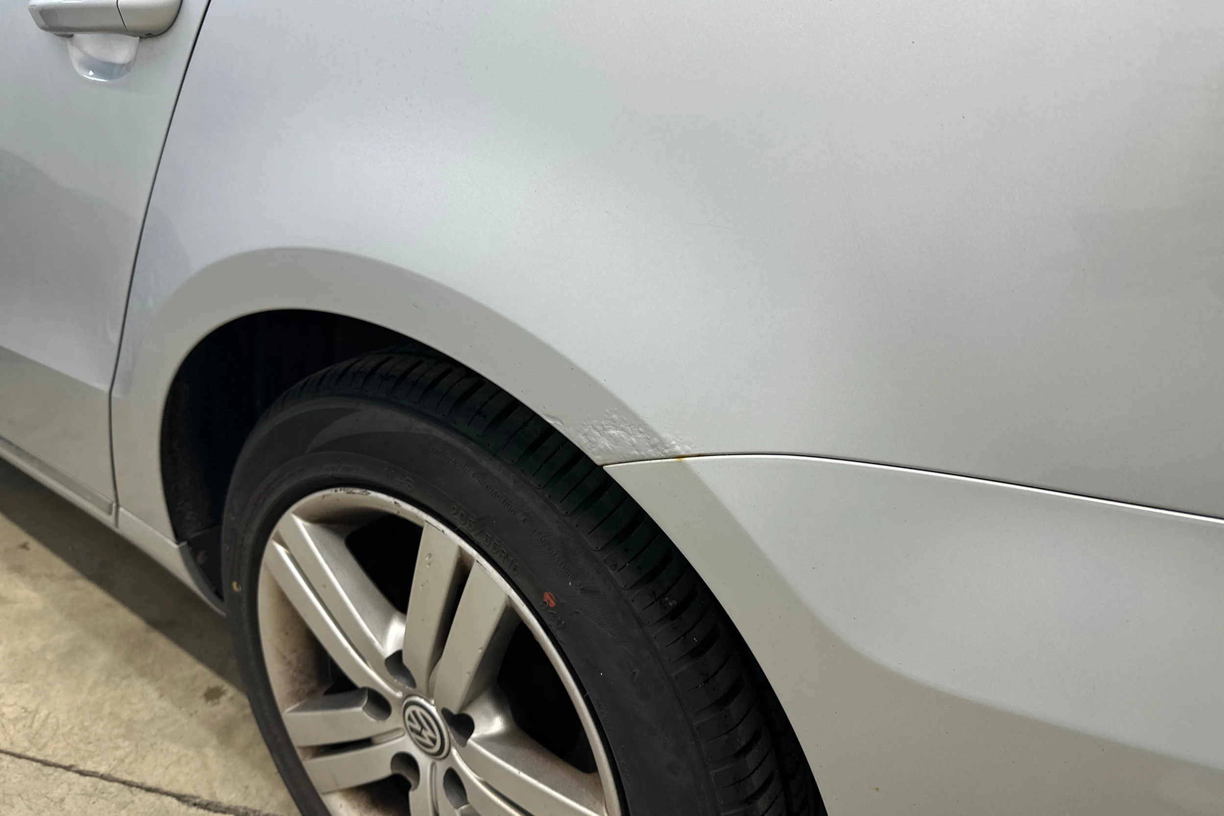 harmaa Volkswagen Passat 2011 kuva 27.