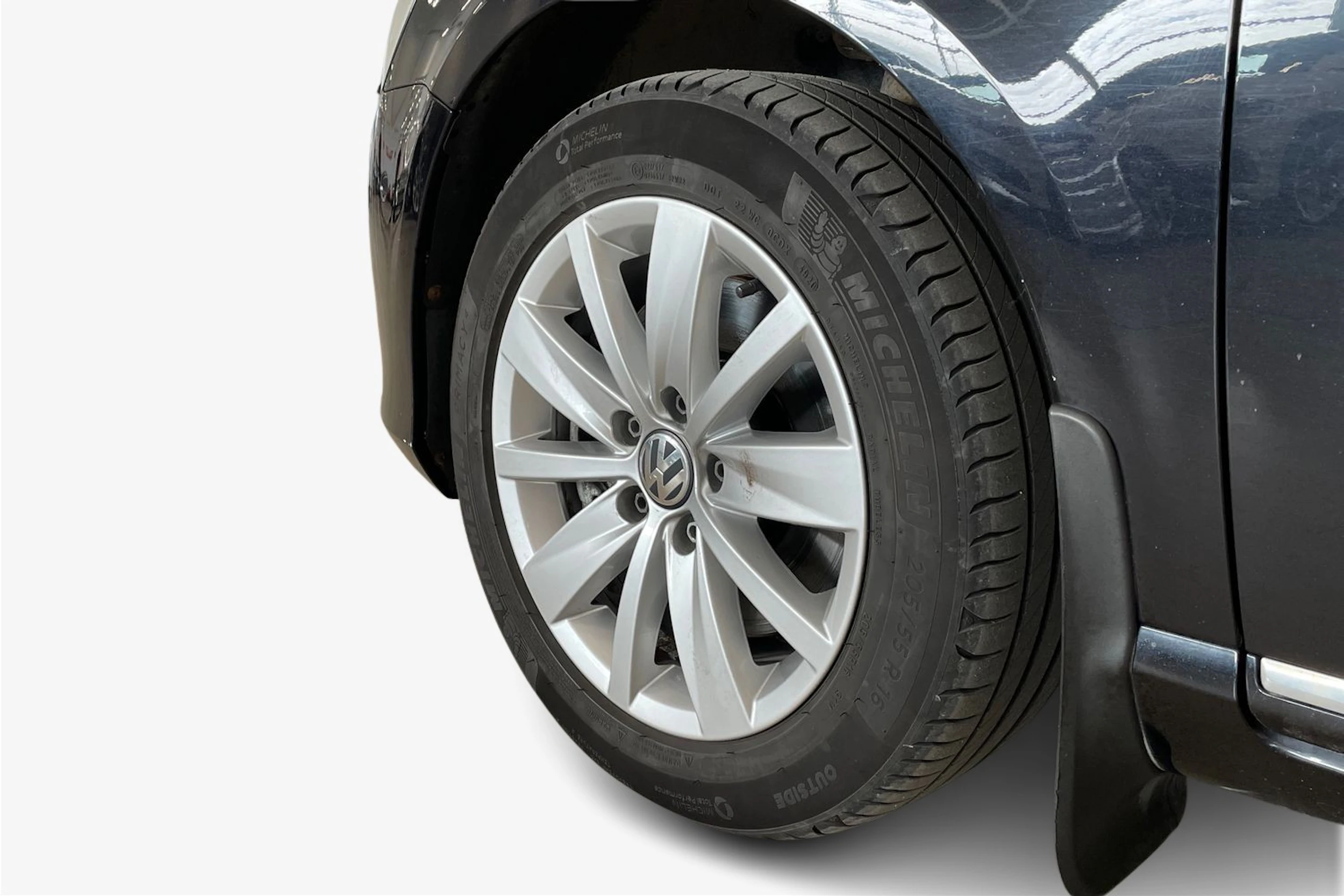musta Volkswagen Passat 2012 kuva 12.