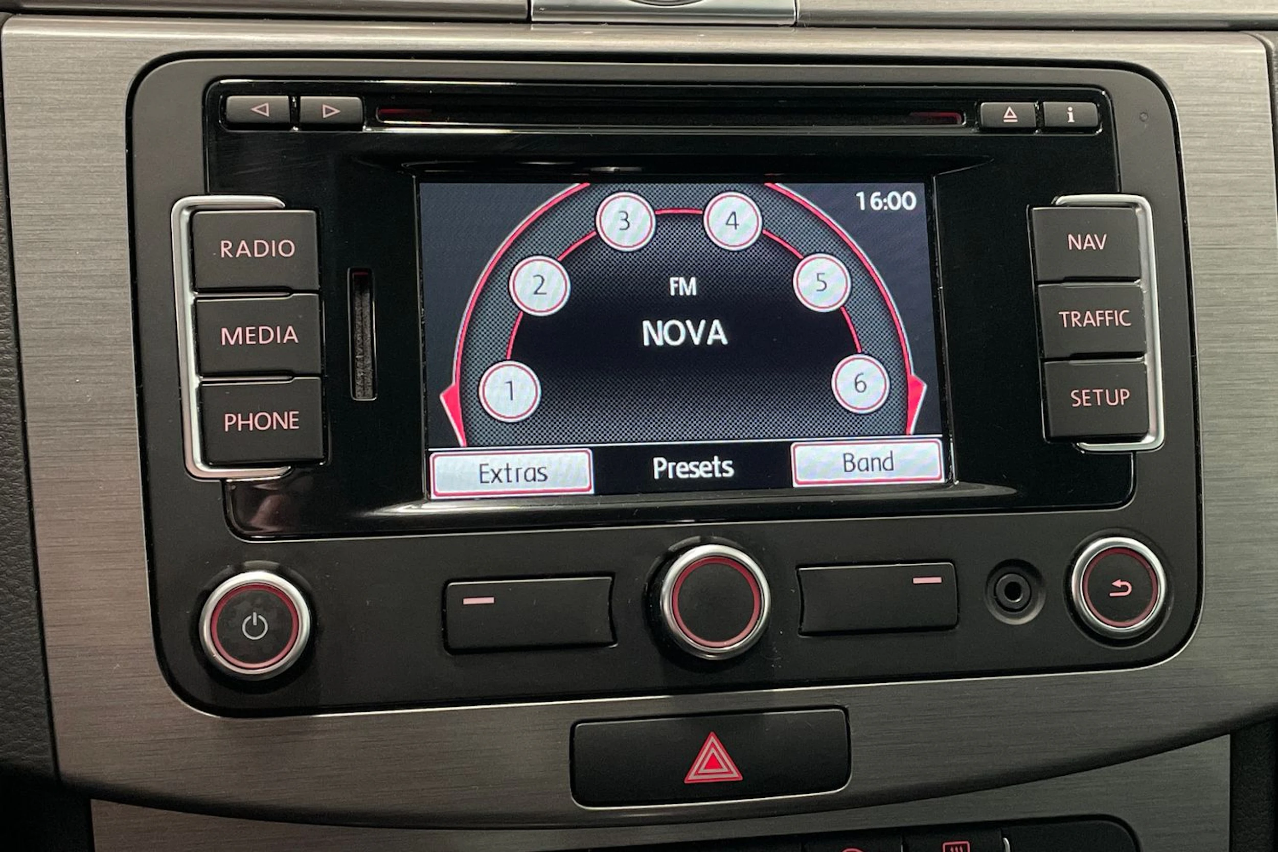 musta Volkswagen Passat 2012 kuva 23.