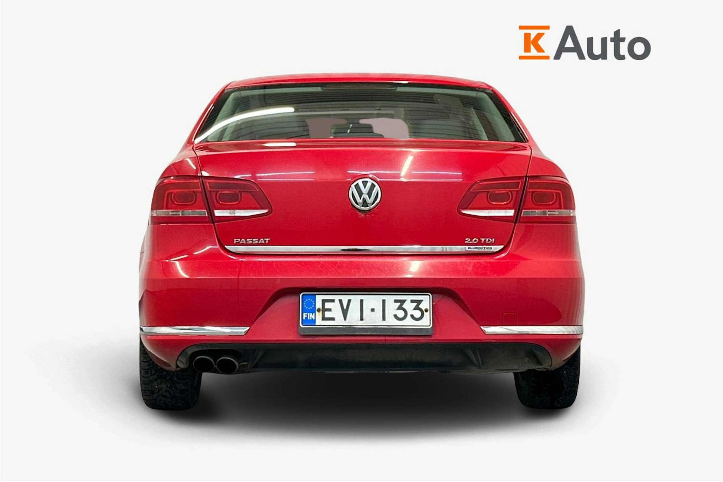 punainen Volkswagen Passat 2011 kuva 5.