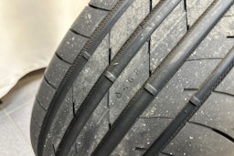 punainen Volkswagen Passat 2011 kuva 26.