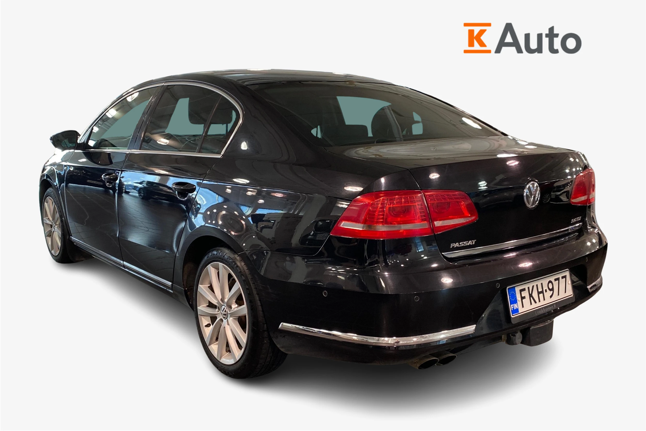 musta Volkswagen Passat 2011 kuva 2.