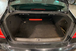 musta Volkswagen Passat 2011 kuva 11.