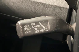 musta Volkswagen Passat 2011 kuva 20.