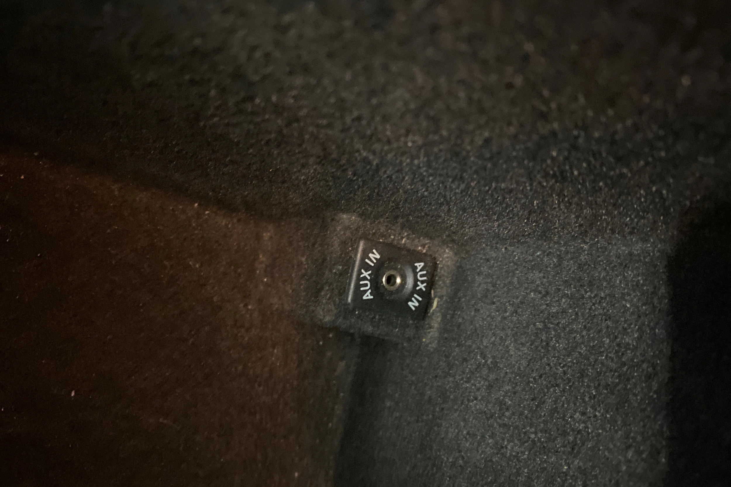 musta Volkswagen Passat 2011 kuva 26.