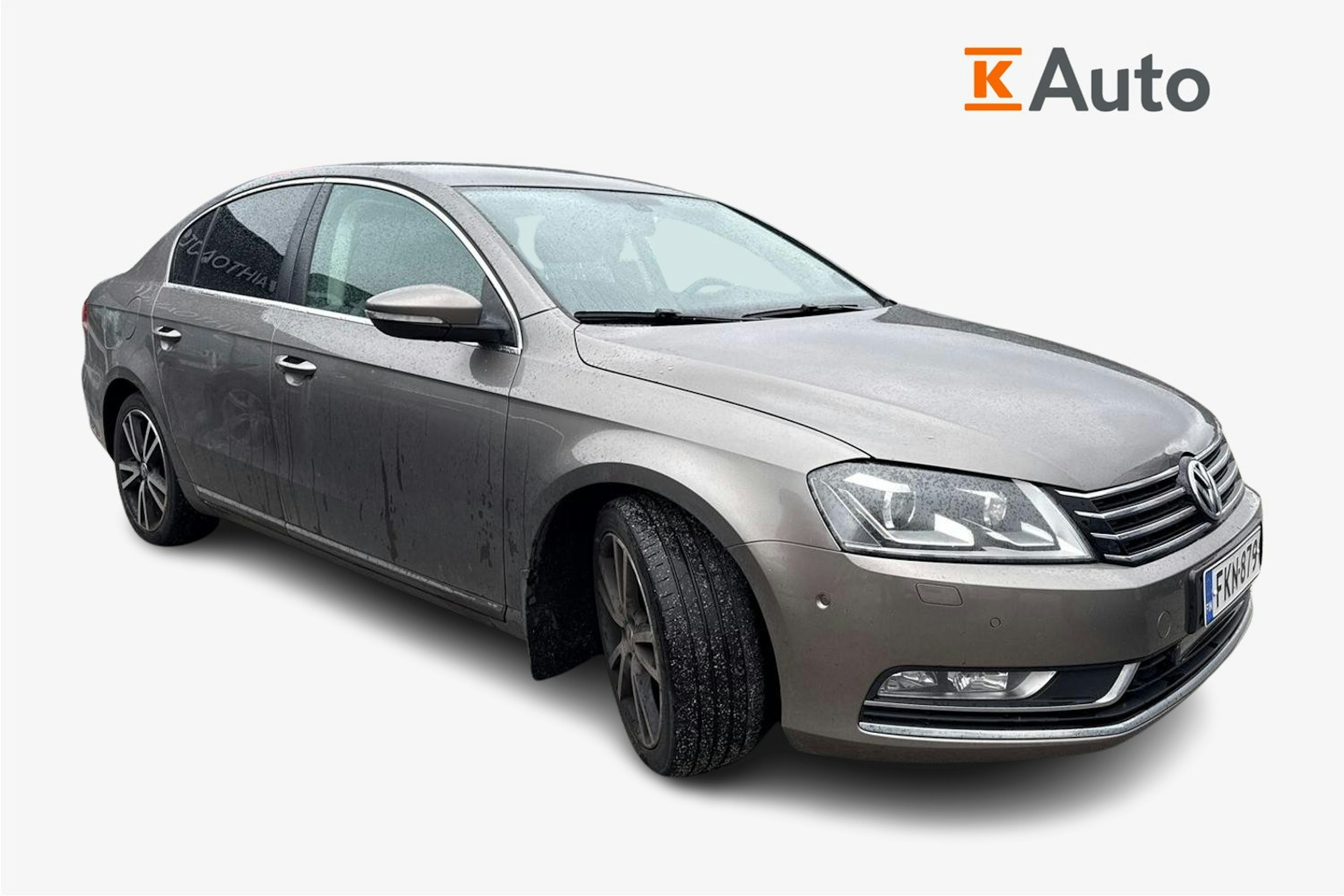 ruskea (beige) Volkswagen Passat 2011 kuva 1.