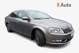 ruskea (beige) Volkswagen Passat 2011 kuva 1.