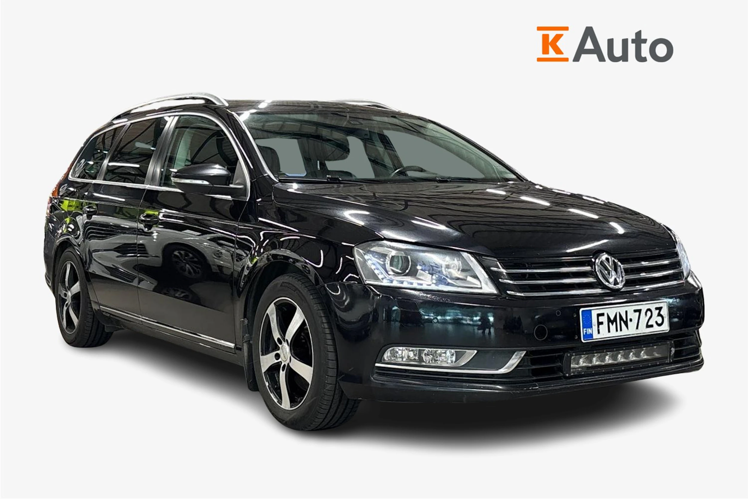 musta Volkswagen Passat 2011 kuva 1.
