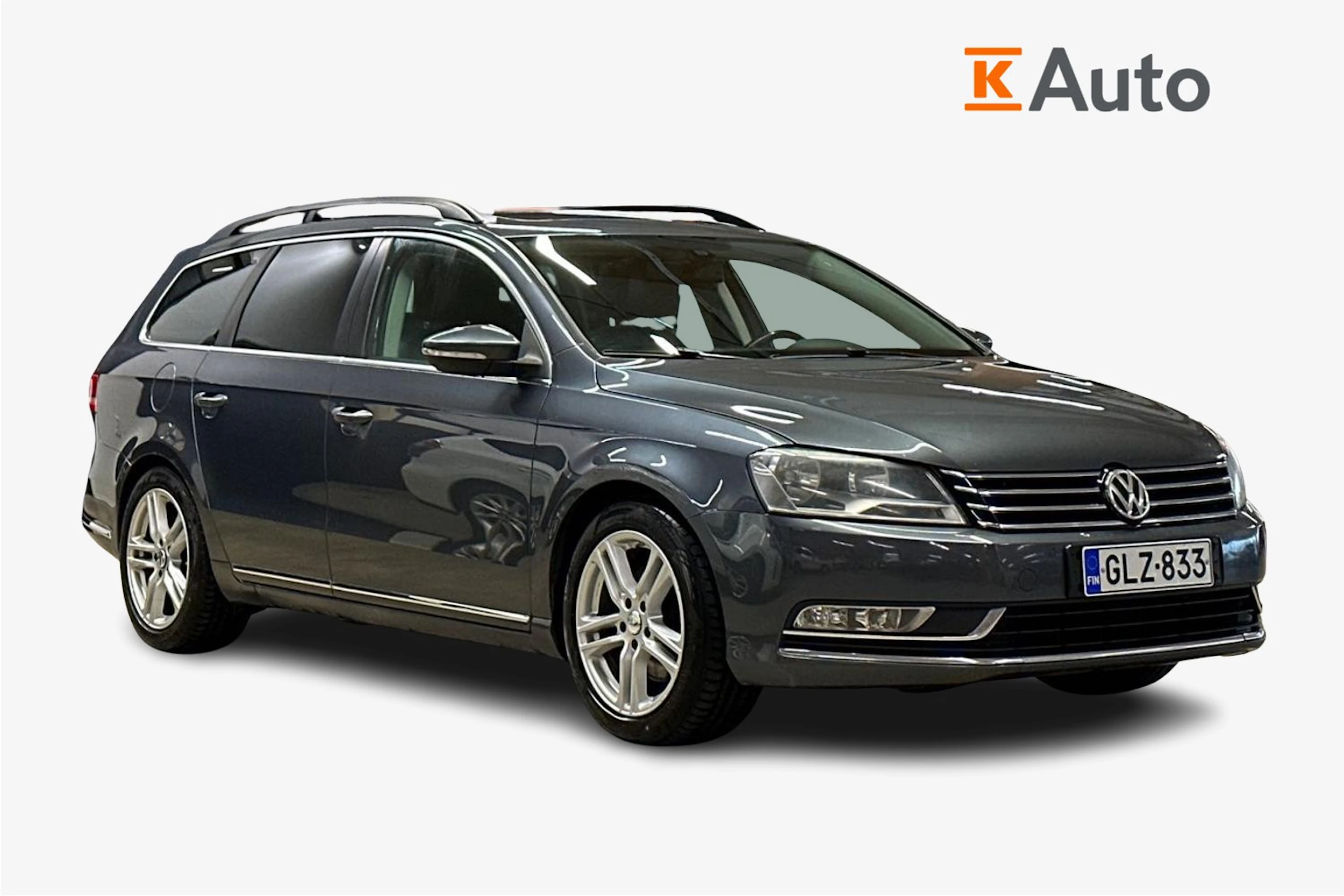 harmaa Volkswagen Passat 2011 kuva 1.