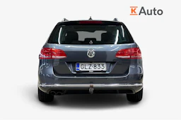harmaa Volkswagen Passat 2011 kuva 3.