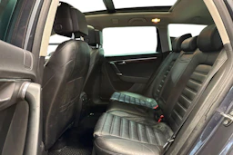 harmaa Volkswagen Passat 2011 kuva 8.