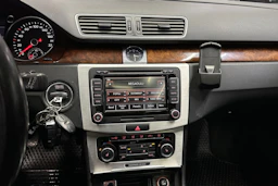 harmaa Volkswagen Passat 2011 kuva 16.