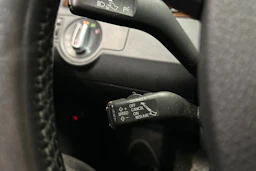 harmaa Volkswagen Passat 2011 kuva 19.